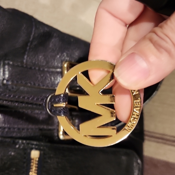 MK bag and wallet - Picture 7 of 9